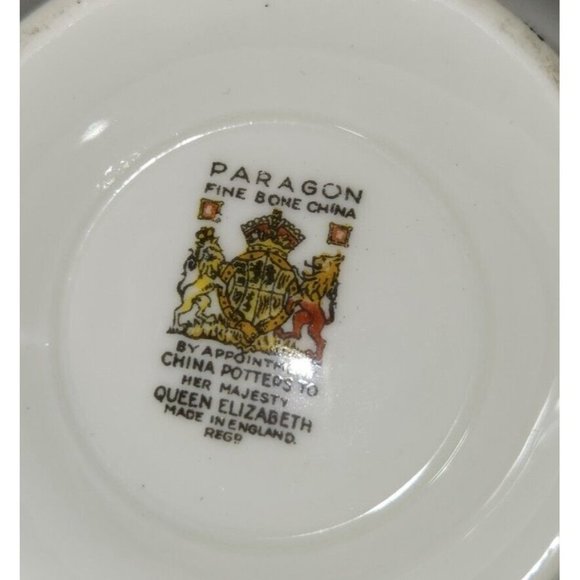 One Royal Albert Paragon "Tree of Kashmir" Her Royal Majesty Queen Elizabeth - Picture 3 of 6